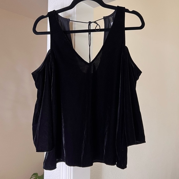 Tracy Reese Black Velvet Wide Sleeve Top - Picture 3 of 5